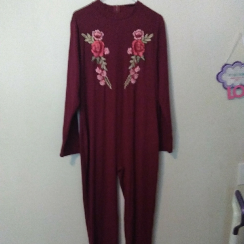 Jumpsuit - Picture 2 of 3